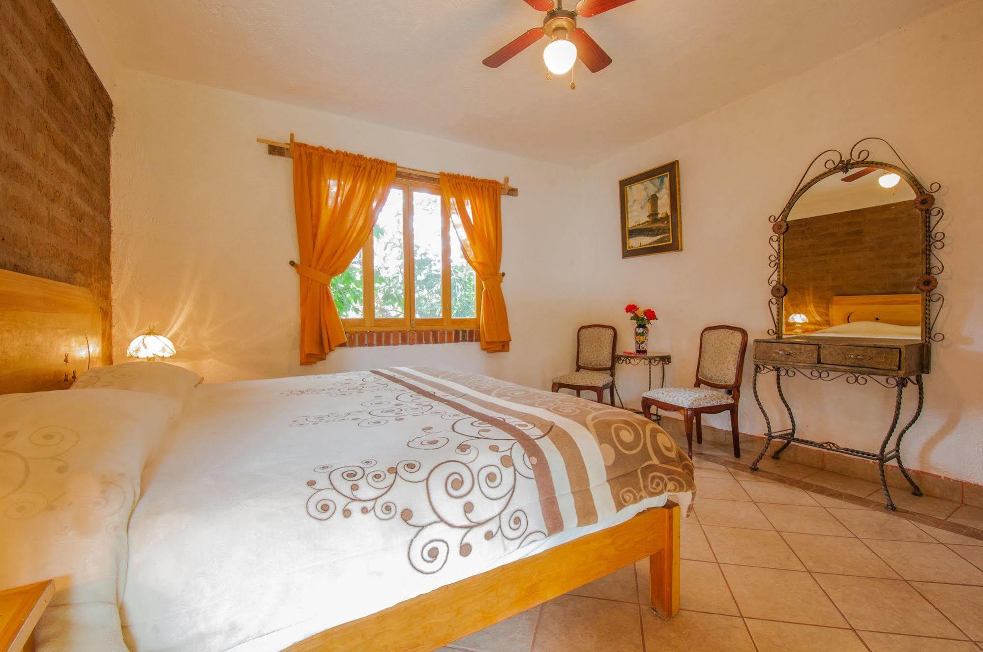 Hotel Casa Pomarrosa Малиналько Экстерьер фото